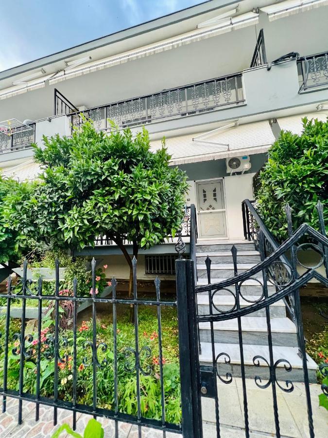 Atlantis Apartments Βρασνά Εξωτερικό φωτογραφία